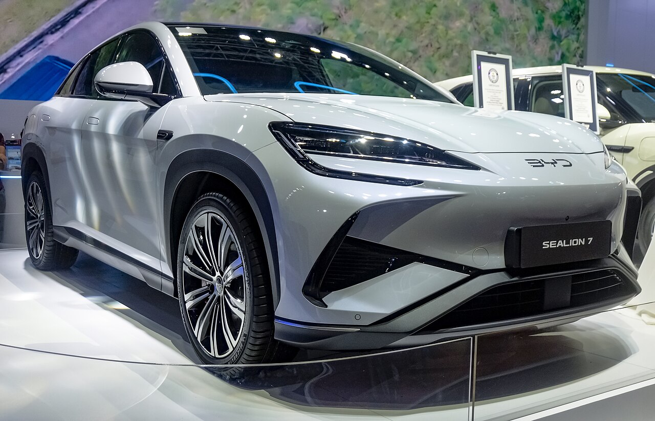 BYD Sealion 7
