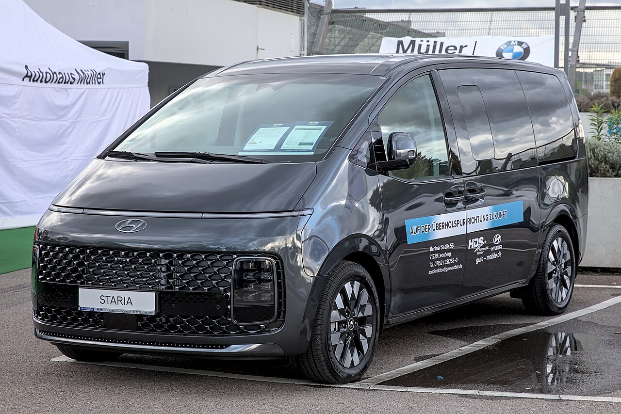 Hyundai Staria
