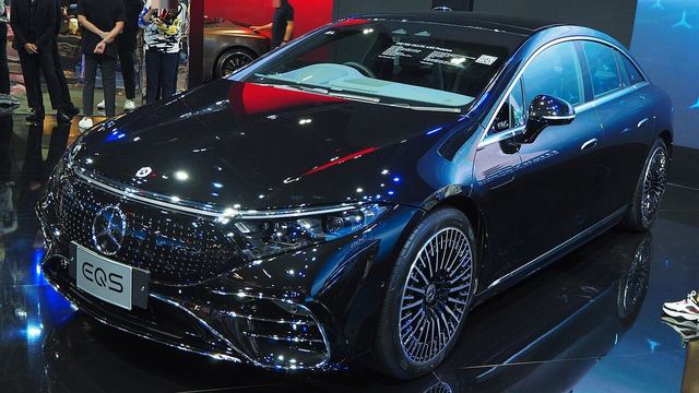 Mercedes-Benz EQS