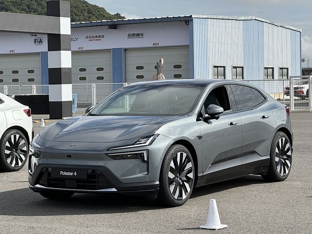 Polestar Polestar 4