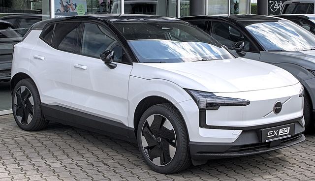 Volvo EX30