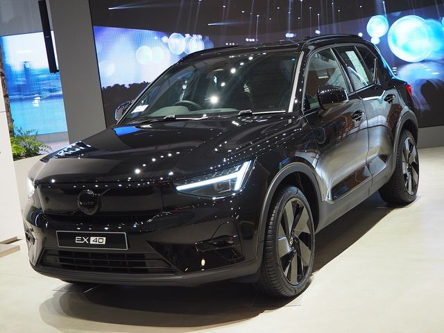 Volvo EX40
