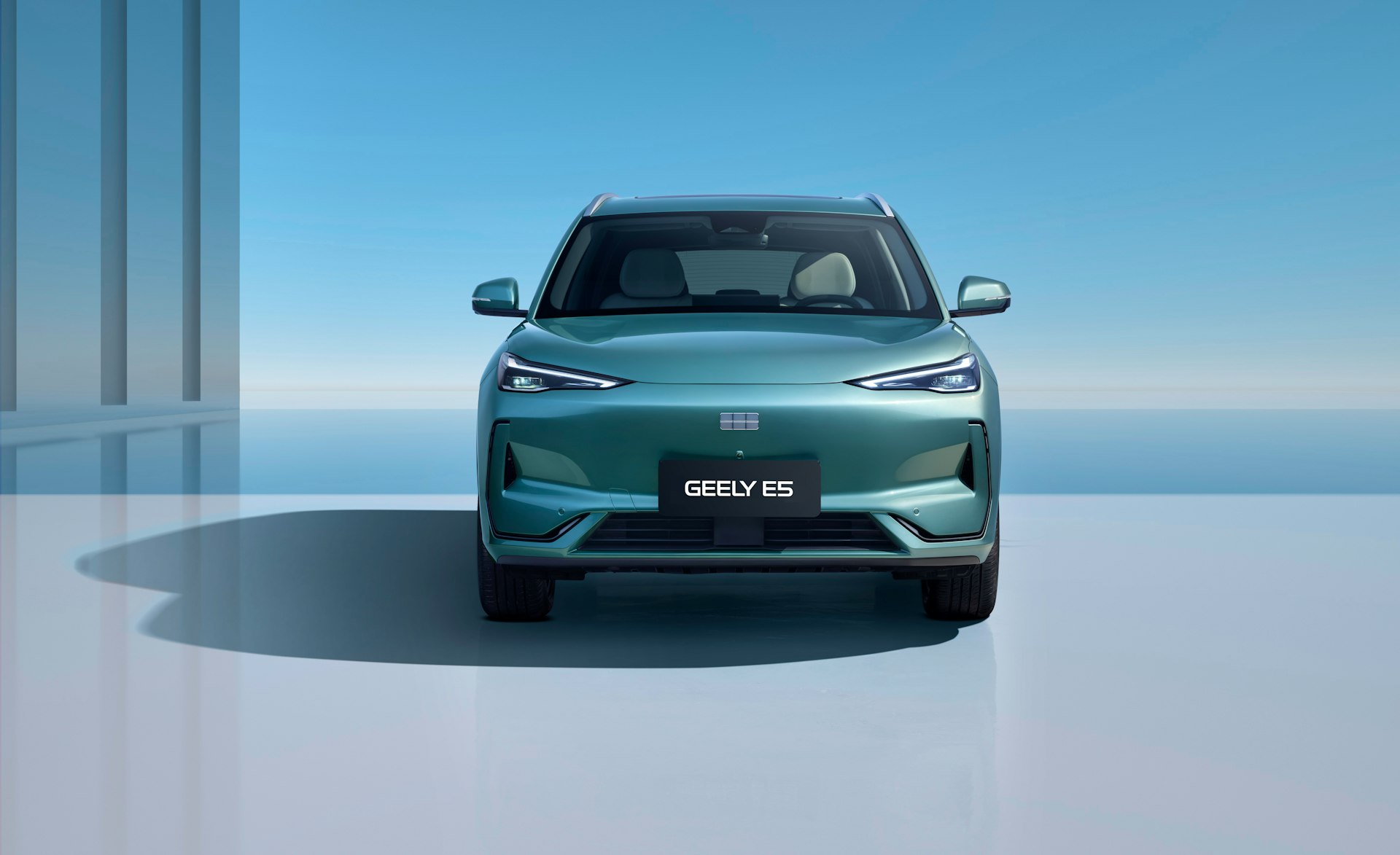 Geely E5 — foto 1